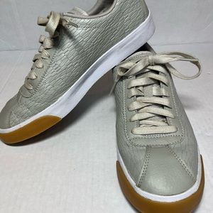 Women’s Nike Match Classic Leather Premium Beige Gray animal print size 7.5